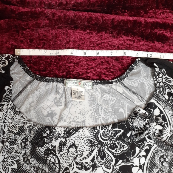 Vintage Suzie Black and and White Blouse - Picture 8 of 11